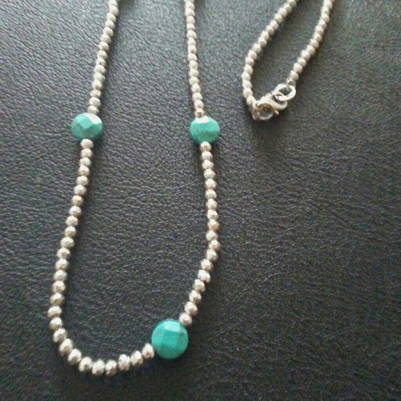 Shimmery sterling bead n turquoise necklace - Picture 3 of 4